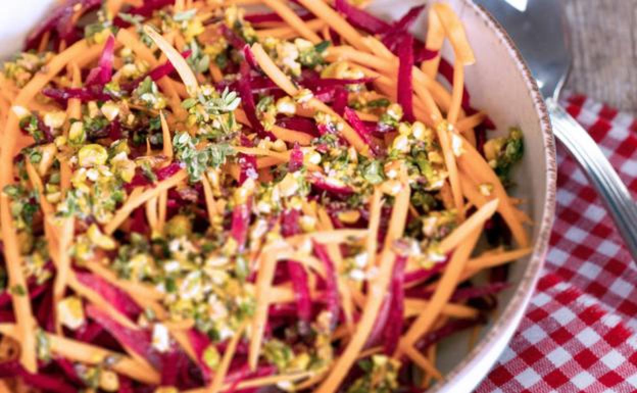 Ensalada De Remolacha Y Zanahorias Con Pesto De Pistachos Una Idea